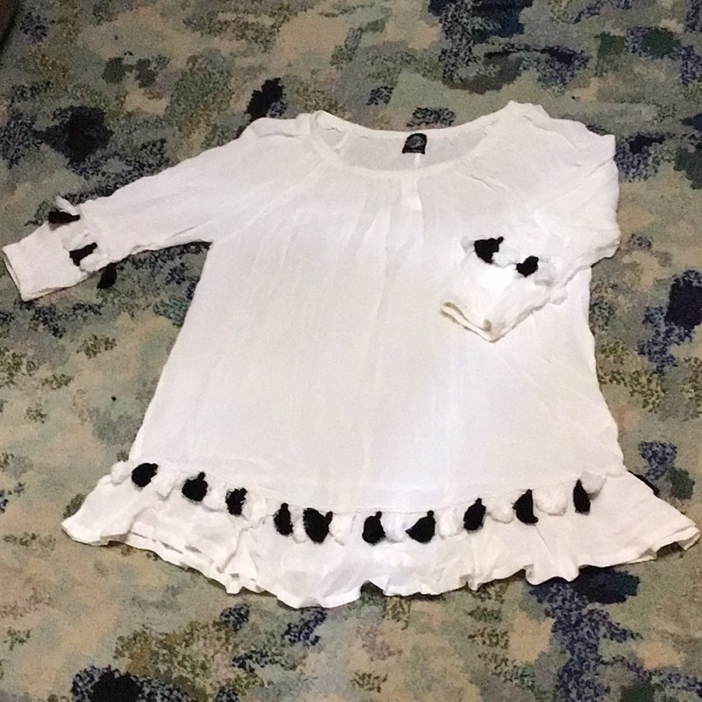 NWT Calstyle Multi Tassel Blouse